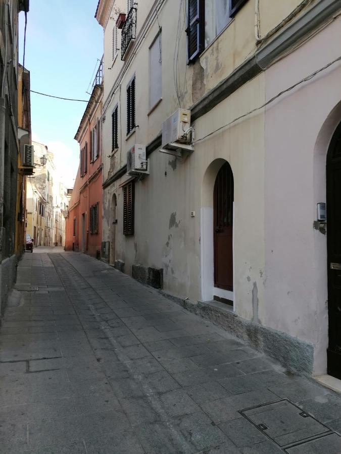 Le Antiche Mura 2 Apartment Sassari Bagian luar foto