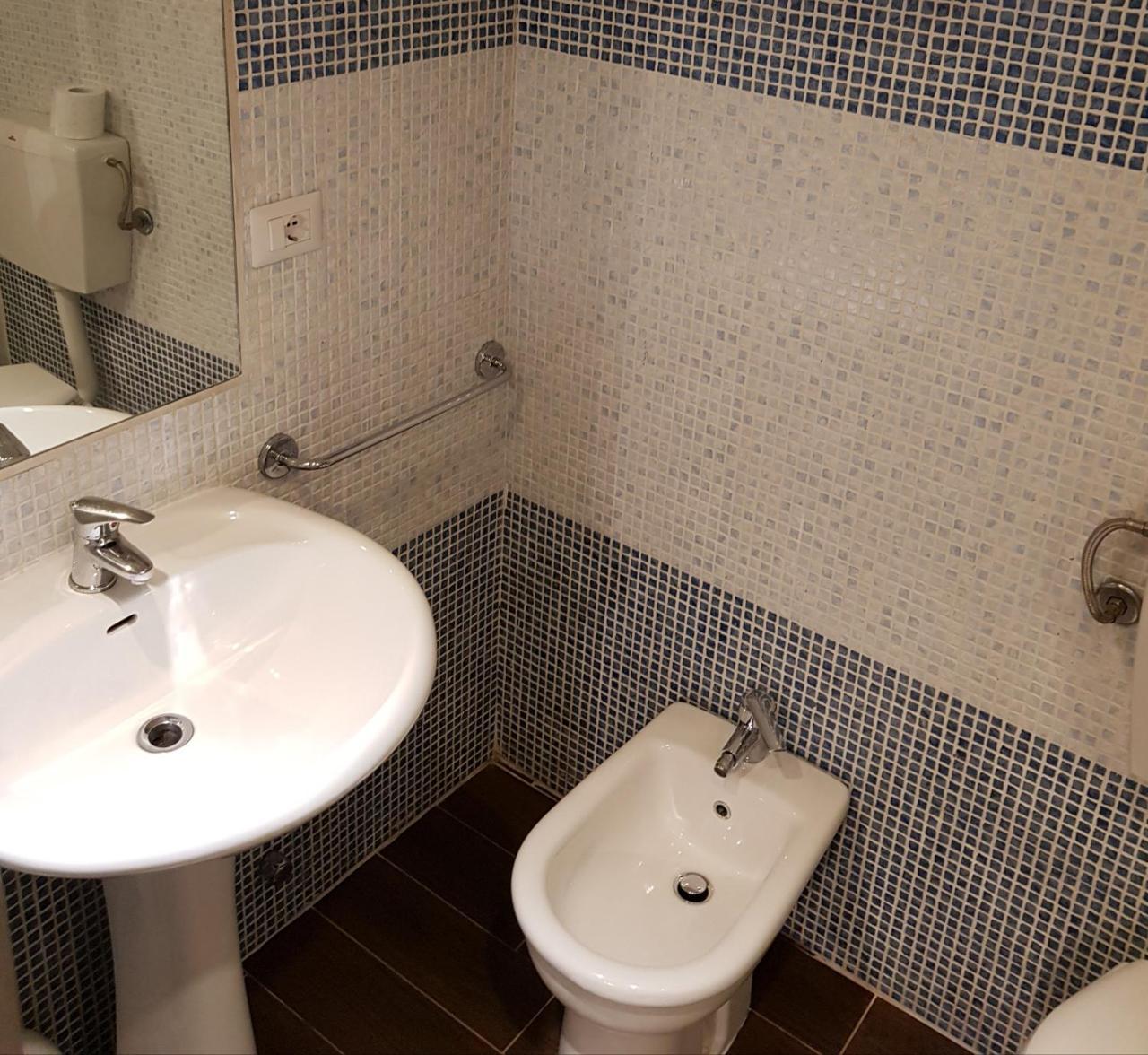 Le Antiche Mura 2 Apartment Sassari Bagian luar foto